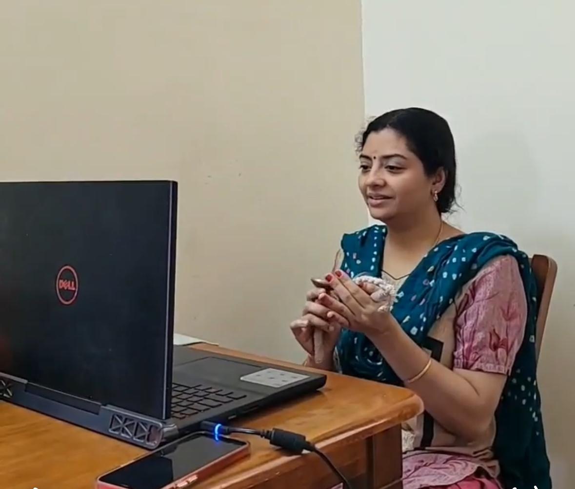 Online Bharatanatyam class